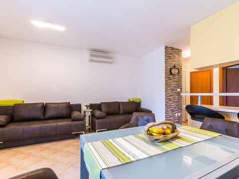 für 4 Personen ca. 43 m² in Medulin, Istrien (Medulin und Umgebung)