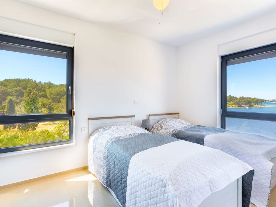 Apartamento moderno en Medulin con piscina compartida - Medulin
