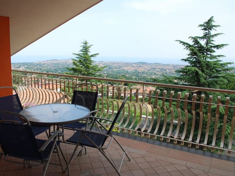 Wohnung in Trecastagni mit Terrasse