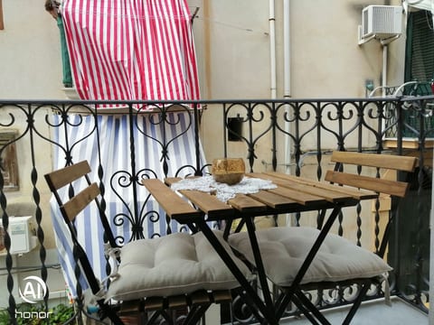 Wohnung im Zentrum mit Balkon, in der Nähe des Meeres