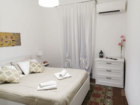 Wohnung im Zentrum mit Balkon, in der Nähe des Meeres