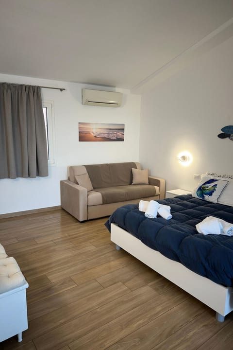 'Marina House