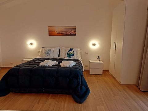 'Marina House