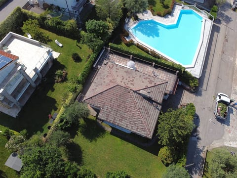 mit Seeblick und privatem Garten
