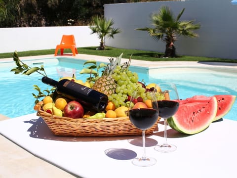 Villa in Sizilien am Meer mit beheiztem Pool