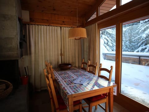 Haus Basilisk / Obere Wohnung für 5 Personen