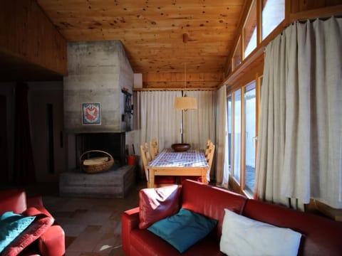 Haus Basilisk / Obere Wohnung für 5 Personen