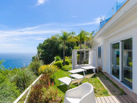 Wohnung mit Meerblick, Balkon und Pool