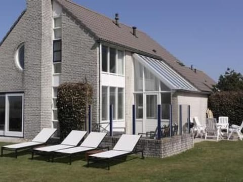 "Villa Ooghduyne"