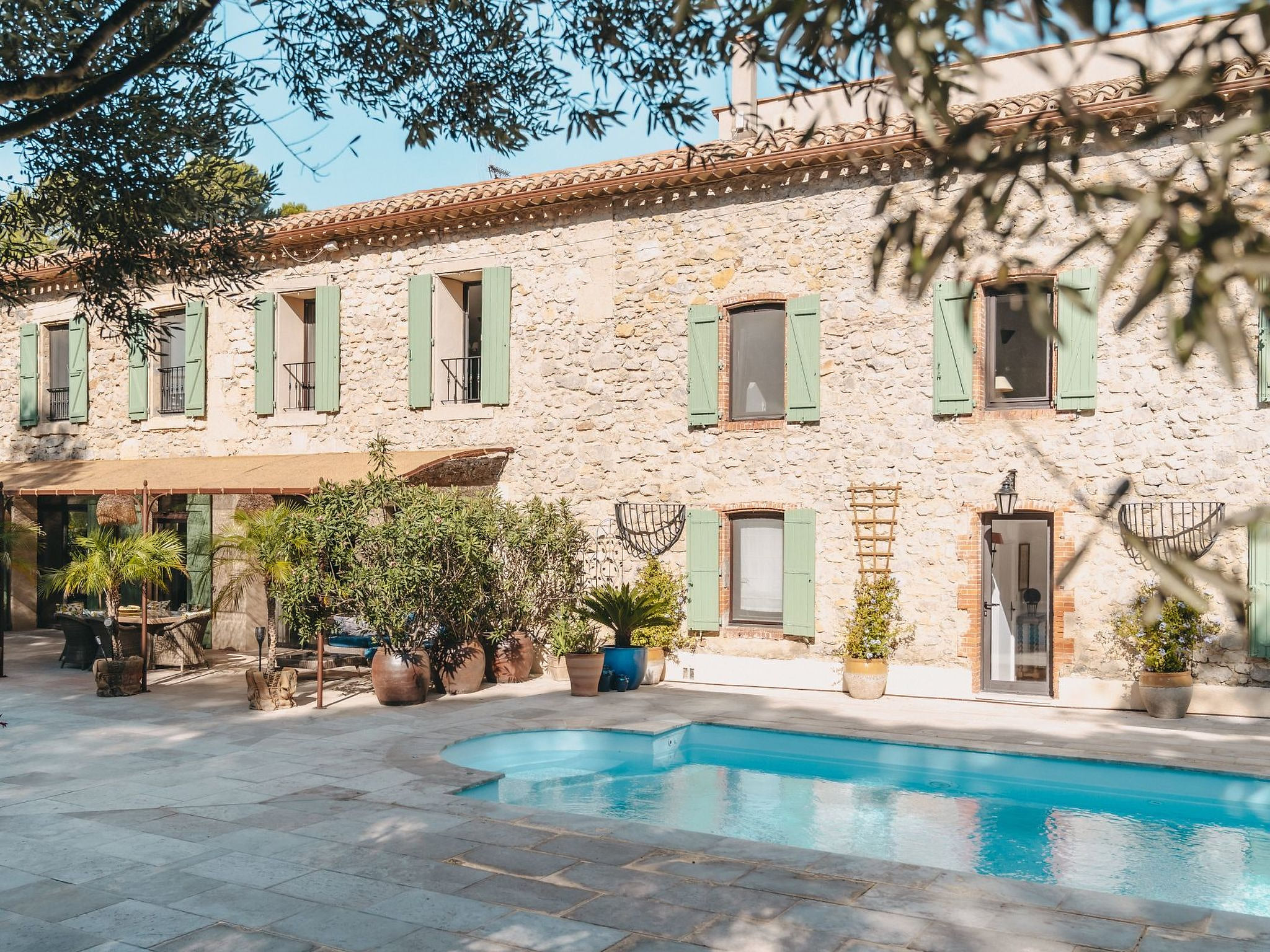 Charmante Ferienwohnung mit Terrasse und Pool