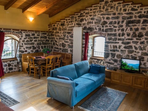 Open Space Penthouse im Schloss mit Seeblick