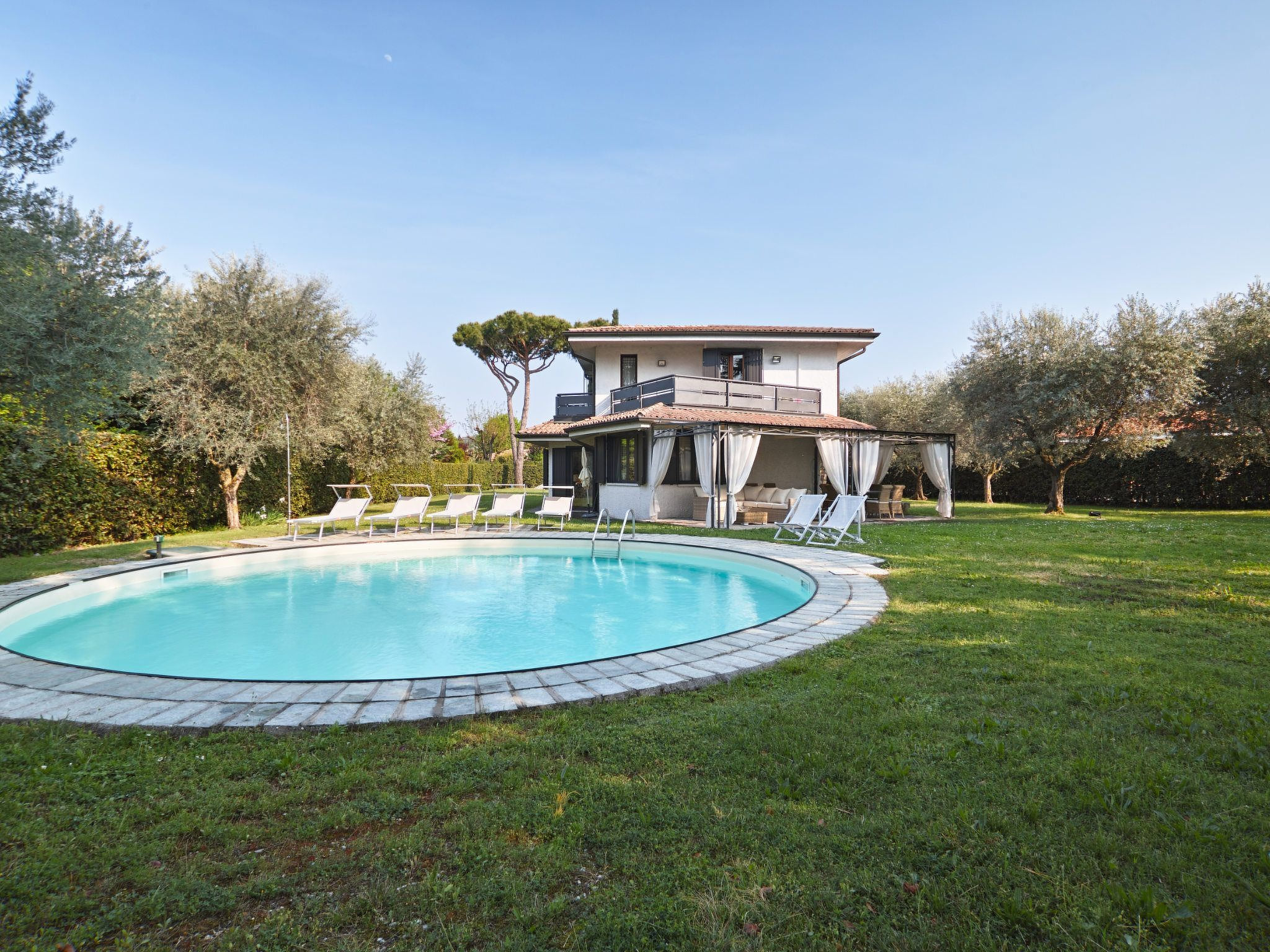 Villa 'Grazia' mit privatem Garten und Grill
