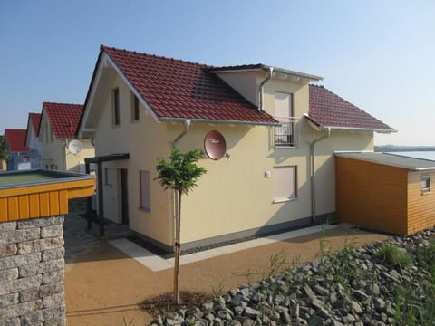 Seehaus Arielle mit Wassergrundstück