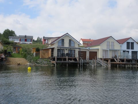 Seehaus Arielle mit Wassergrundstück