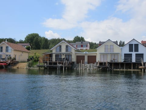 Seehaus Arielle mit Wassergrundstück