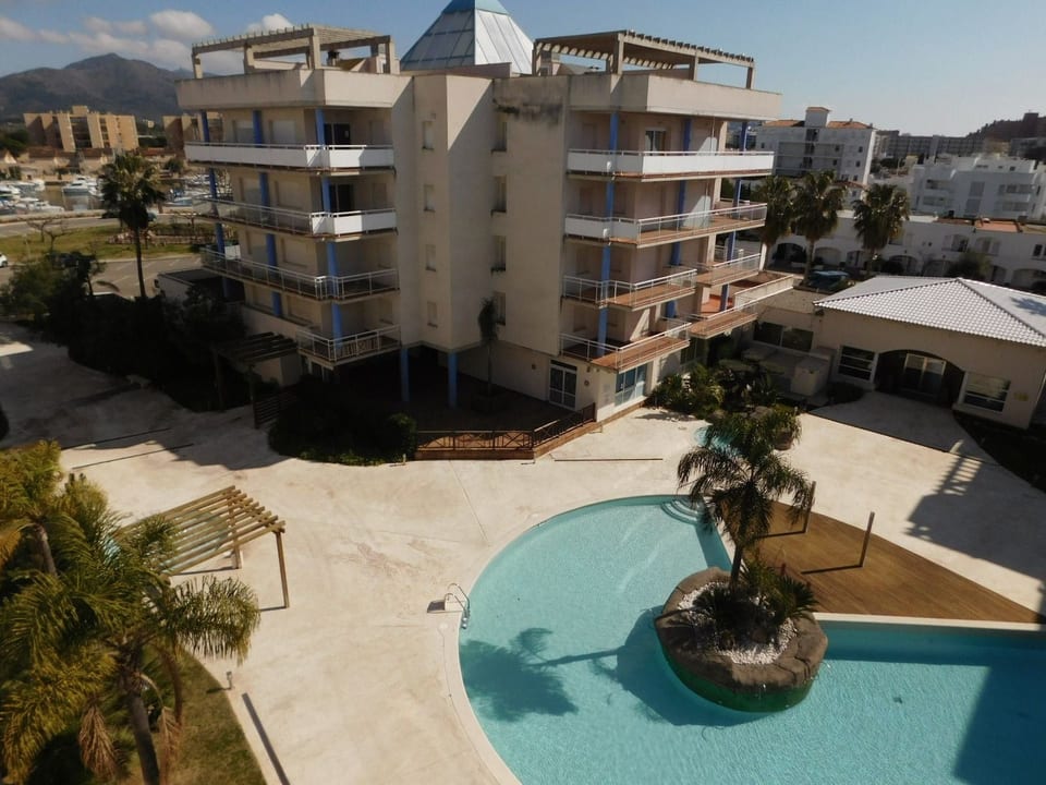 Appartement in Roses mit Grill, gemeinschaftlichem Pool und Terrasse - Roses