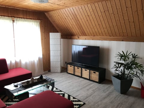 Ruhiges Ferienhaus mit gemütlicher Terrasse