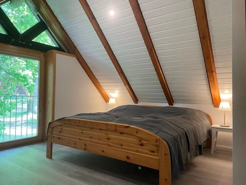 im Fachwerkstil mit Sauna und Garten