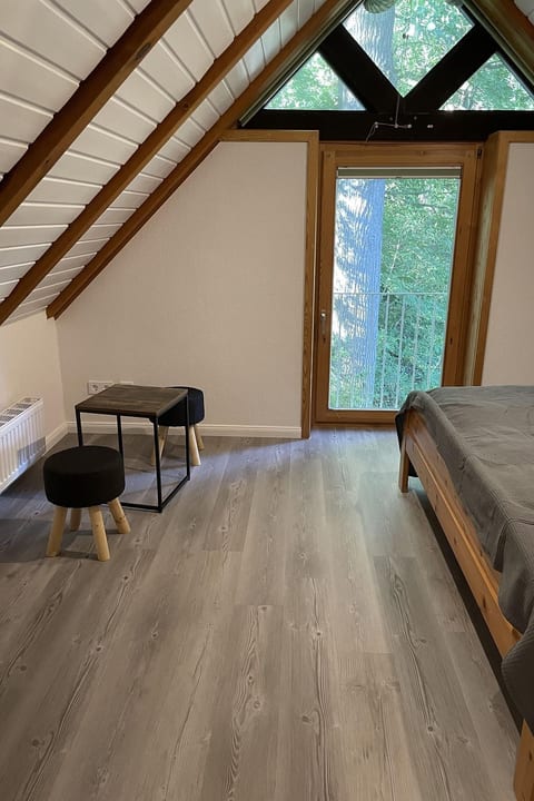 im Fachwerkstil mit Sauna und Garten
