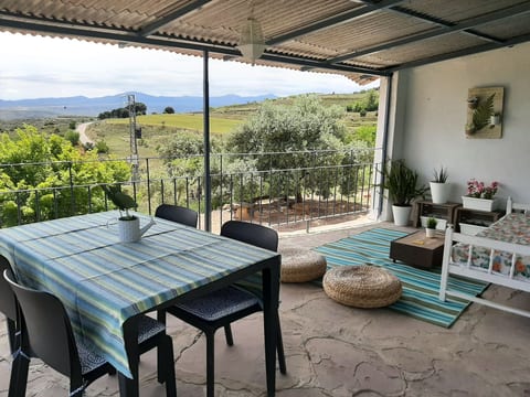 Landwohnung mit Bergblick