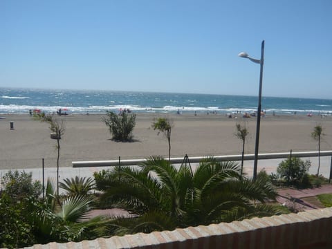 Appartement in Torrox Costa mit Großem gemeinsamem Pool und Meerblick