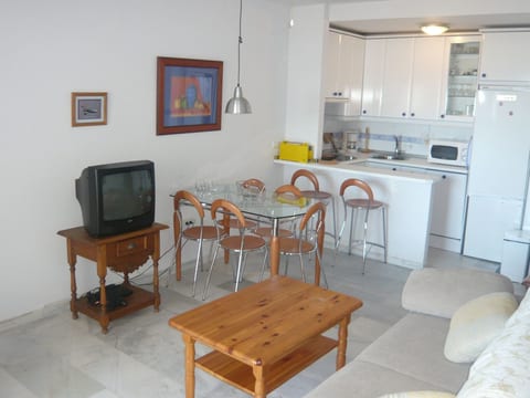Appartement in Torrox Costa mit Großem gemeinsamem Pool und Meerblick