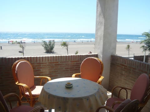 Tolle Ferienwohnung in Torrox Costa mit Beheiztem gemeinsamem Pool und Meerblic