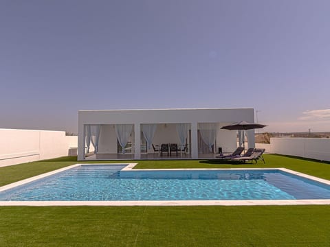 Villa Villa MyJ