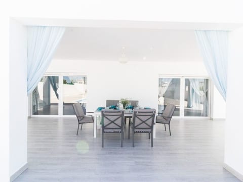 Villa Villa MyJ
