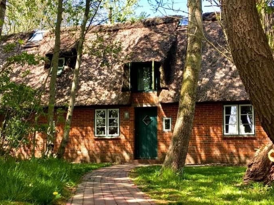 Casa de paja para unas vacaciones familiares relajantes - Norderfriedrichskoog