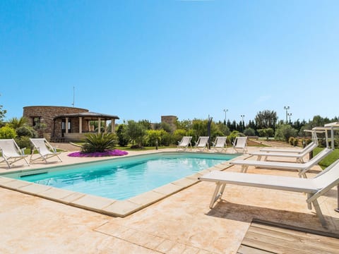 I FURNEDDHRI - Wohnstruktur bestehend aus 4 Trulli mit Schwimmbad