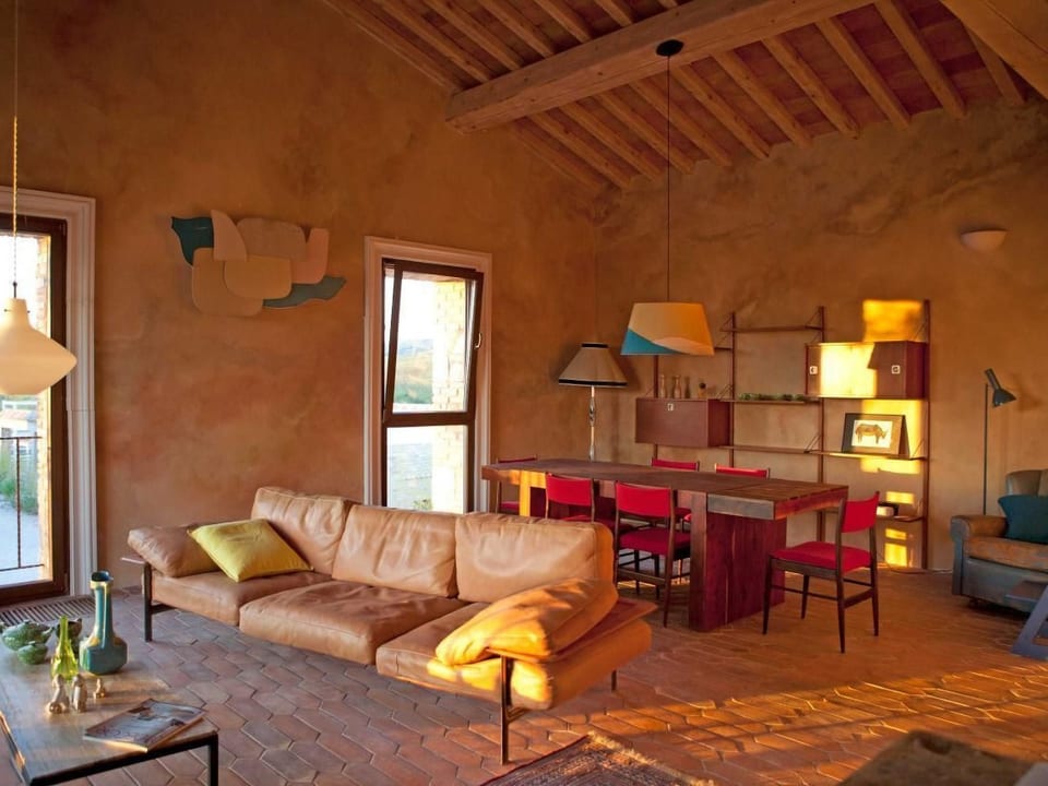 Villa Allegria con piscina condivisa - Volterra