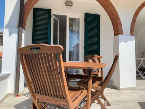 APPARTEMENT MIT MEERBLICK