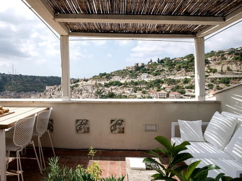 Eine Terrasse über Modica
