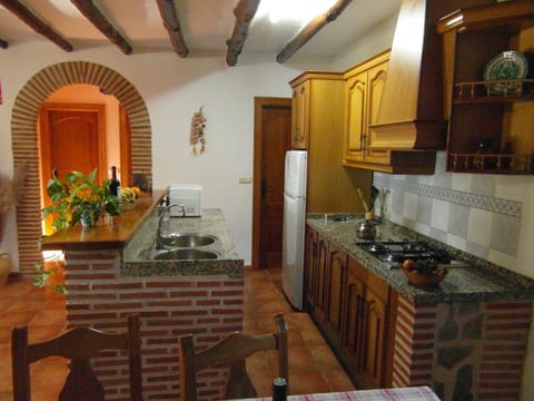 mit umzaunten Garten und privat Pool in der Nähe von Granada
