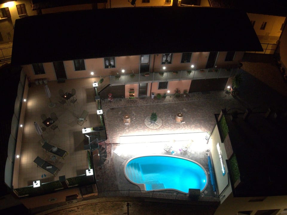 'Specchi d'Acqua' mit Pool - Province of Cuneo