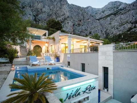 "Villa Rita" mit Blick auf das Wasser
