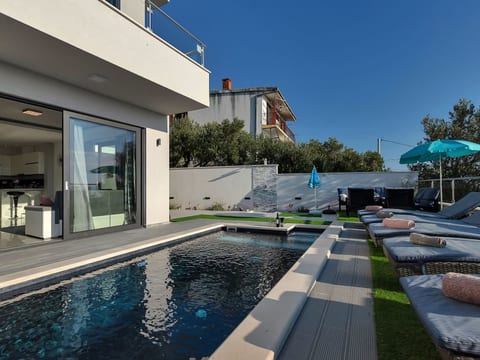 in Makarska mit Privatem Pool