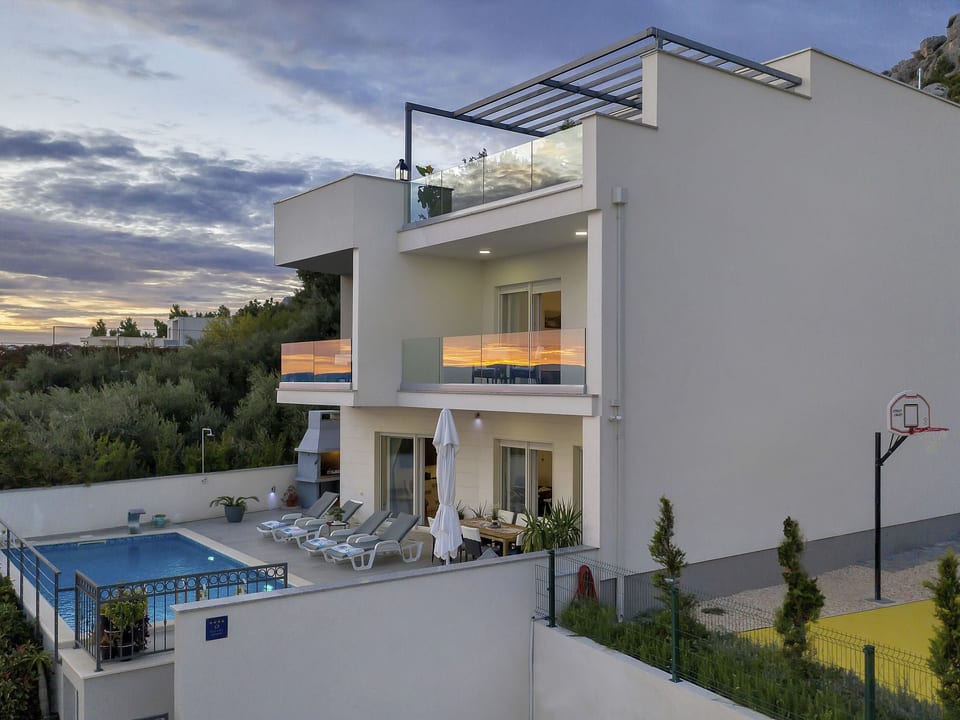 Villa au milieu de la nature dans un endroit calme - Makarska
