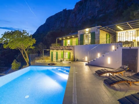 Villa 2M in Makarska