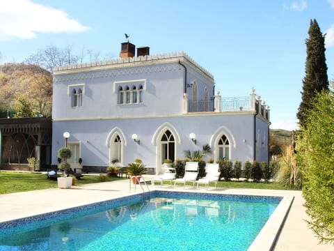 Geräumiges Ferienhaus mit Pool