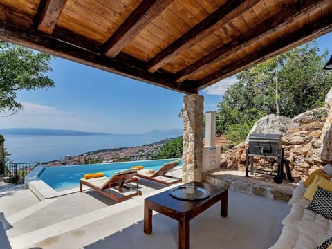 Villa Montes