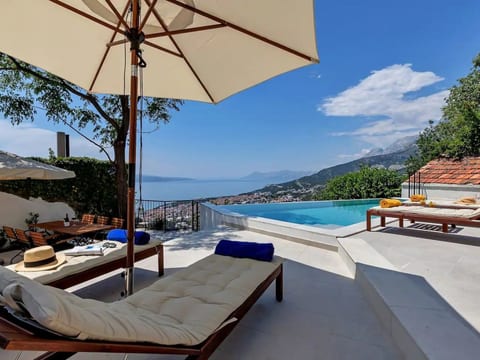 Villa Montes