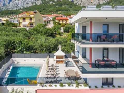 Villa VID