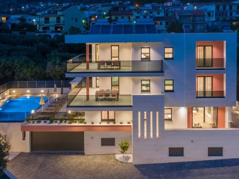 Villa VID