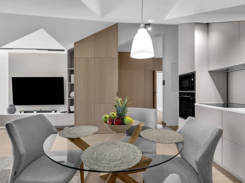 Penthouse Nikolina-50m to beach
