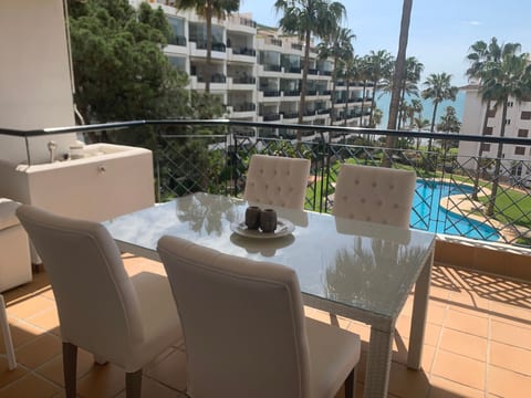 Gemütliche Ferienwohnung in Sitio De Calahonda mit Privatem Parkplatz