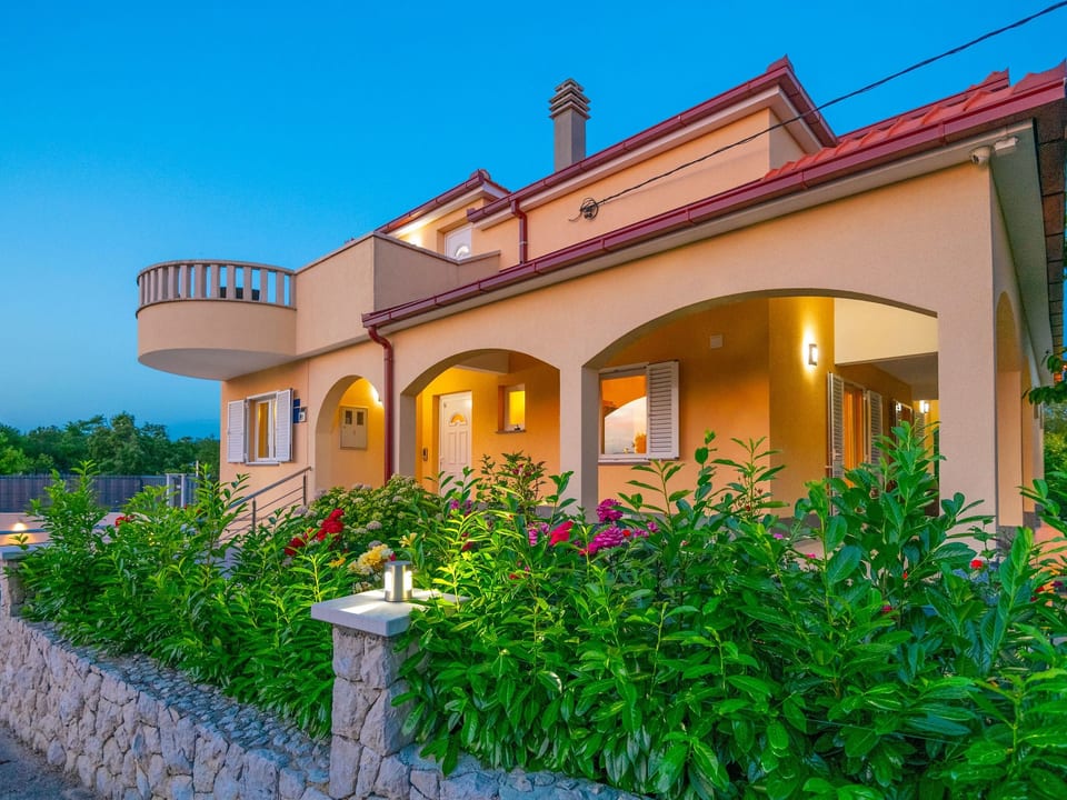 Villa Mile avec piscine chauffée, barbecue et terrasse - Katuni
