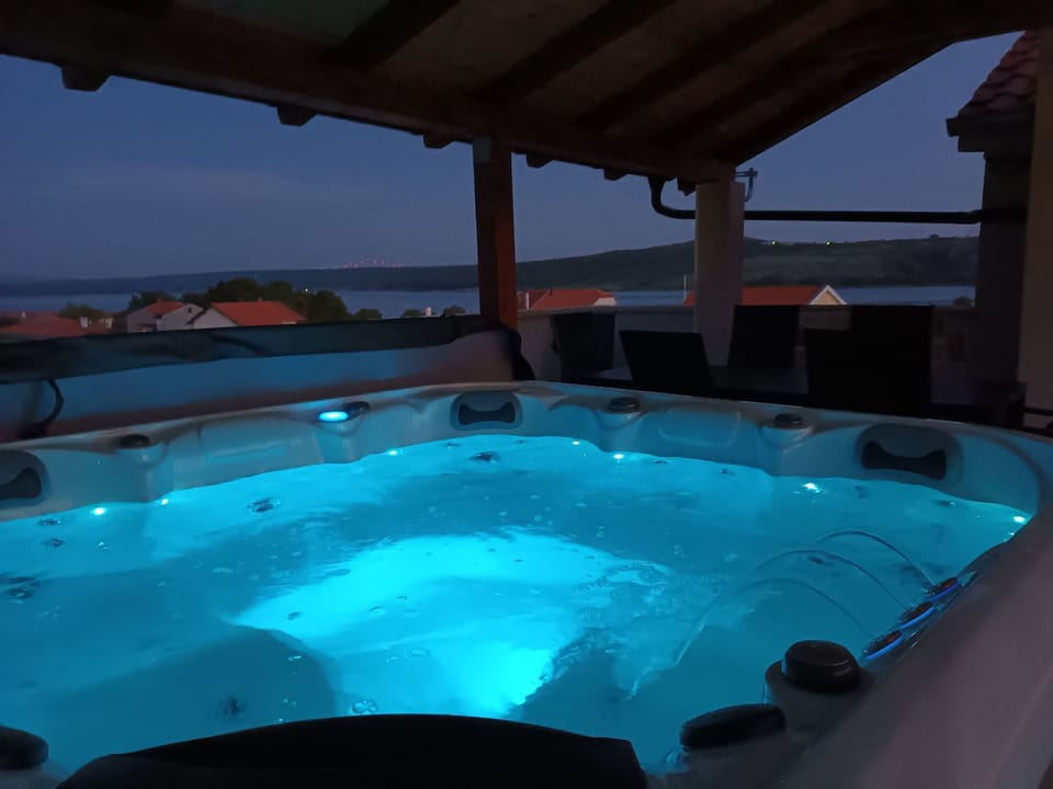 Jacuzzi Haus - Posedarje
