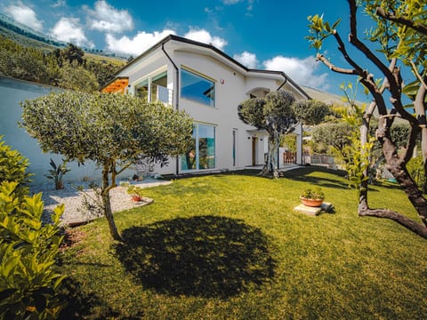 Haus in Carini mit privatem Pool